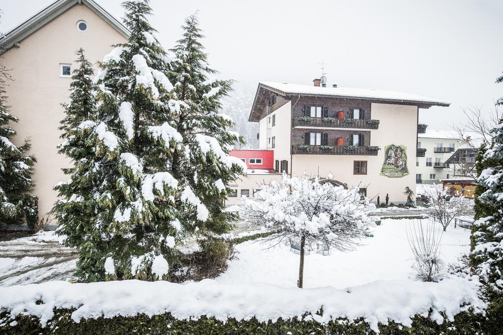 Hotel Zur Post Döbriach Exterior foto